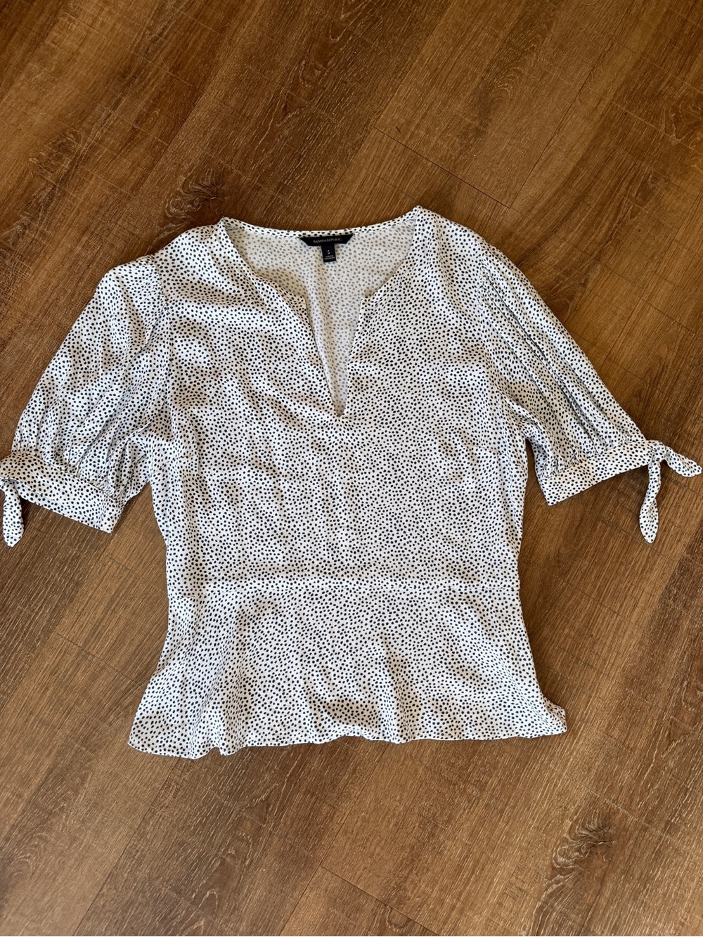 Banana republic Polka Dot Tie-Sleeve Peplum Top - White/Black